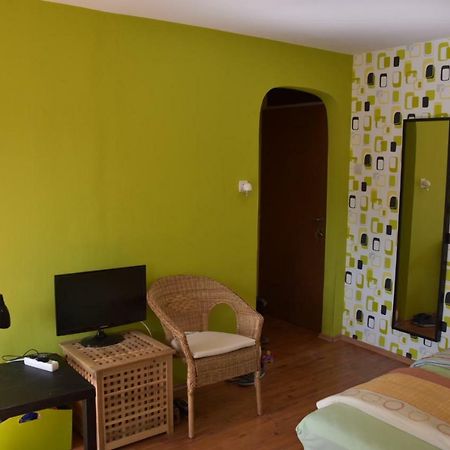 Lovely Apartment At Balatonfenyves Eksteriør billede