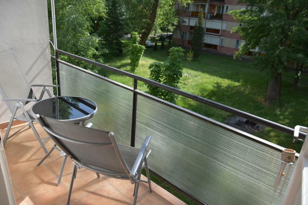 Lovely Apartment At Balatonfenyves Eksteriør billede